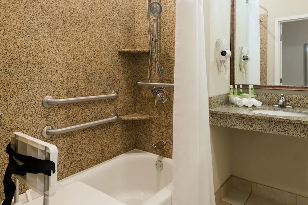 Holiday Inn Express Hotel & Suites New Iberia - Avery Island by IHG