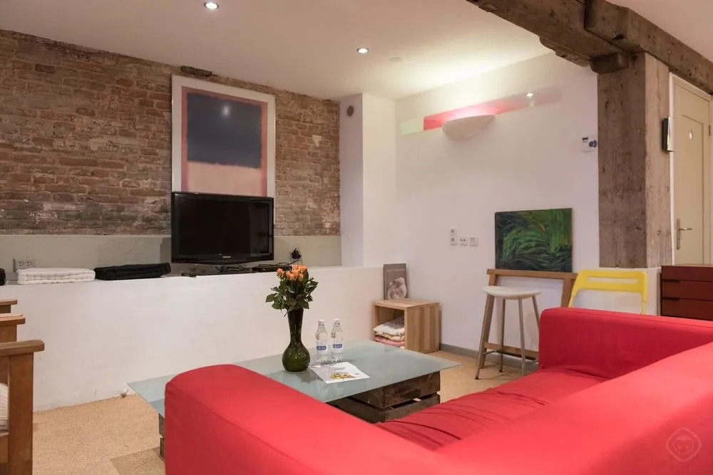 Canal West Area Apartments