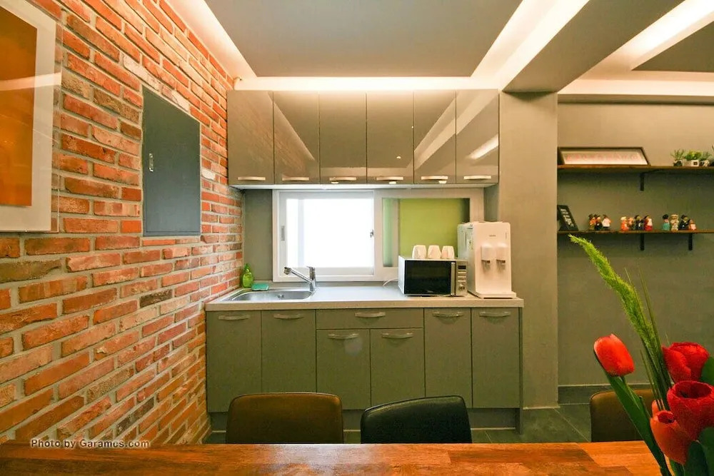 Anam House