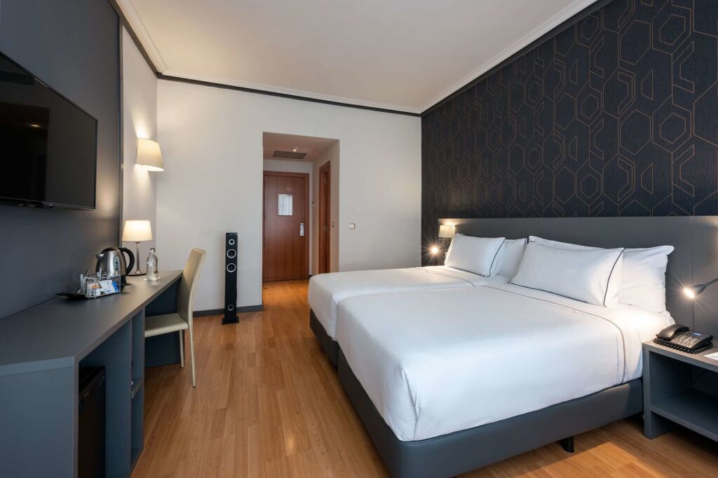Hotel Madrid Plaza España, Affiliated by Meliá