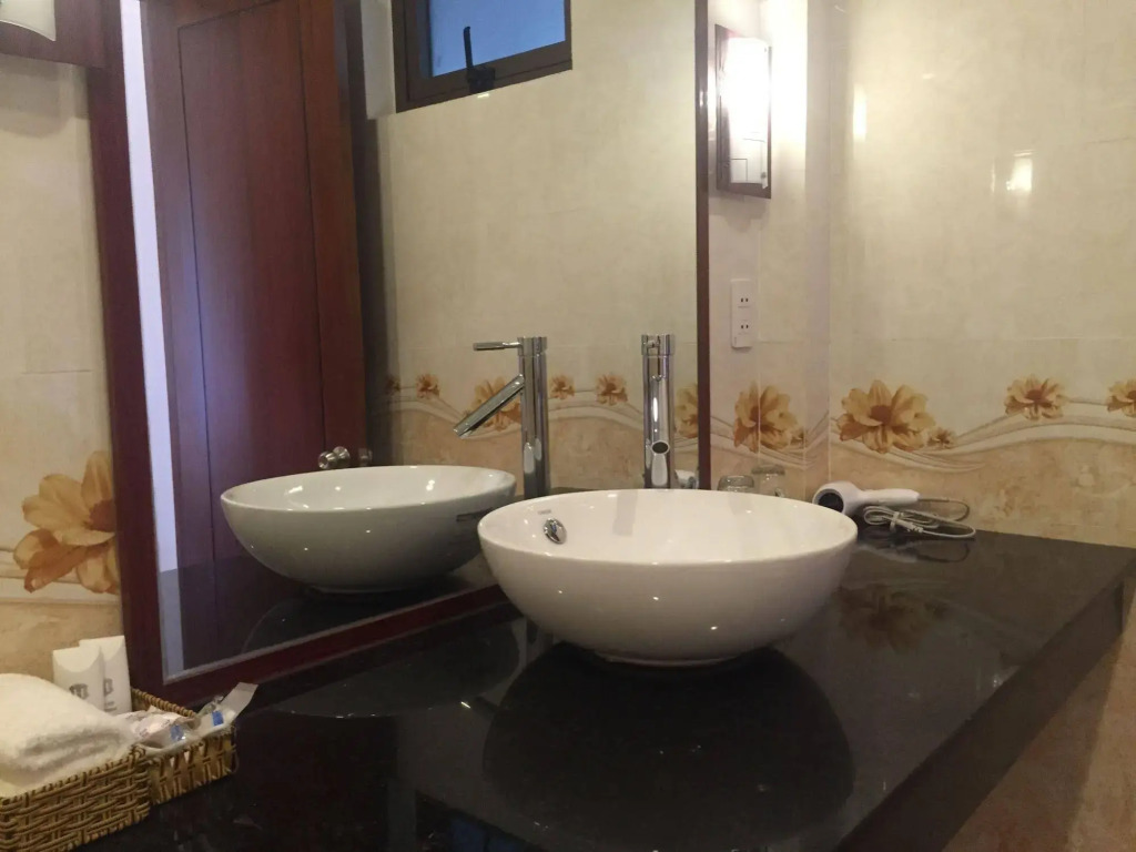 Tra Que Riverside Homestay