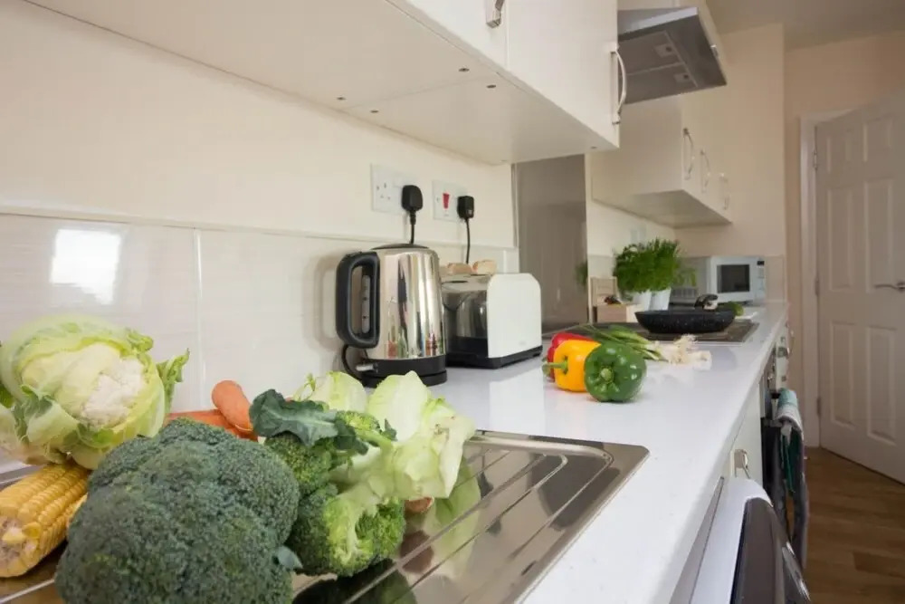 Stayzo Castle Penthouse 17 - A Clean Fresh Modern Apartment With Free Wi-fi