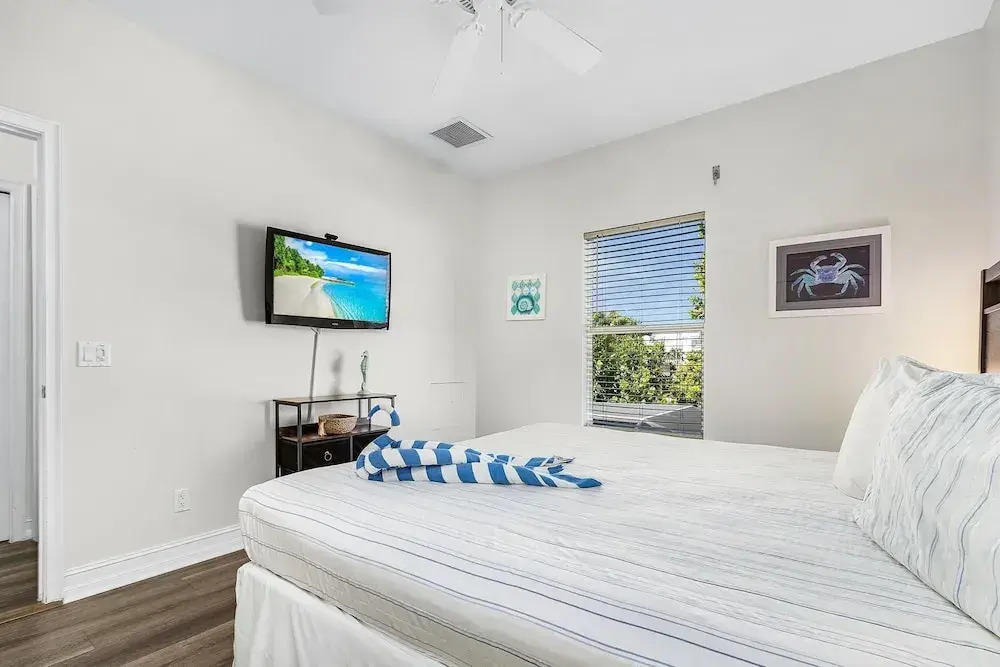 241 Miramar Waves: 3br W/ Heated Pool 3 Bedroom Home