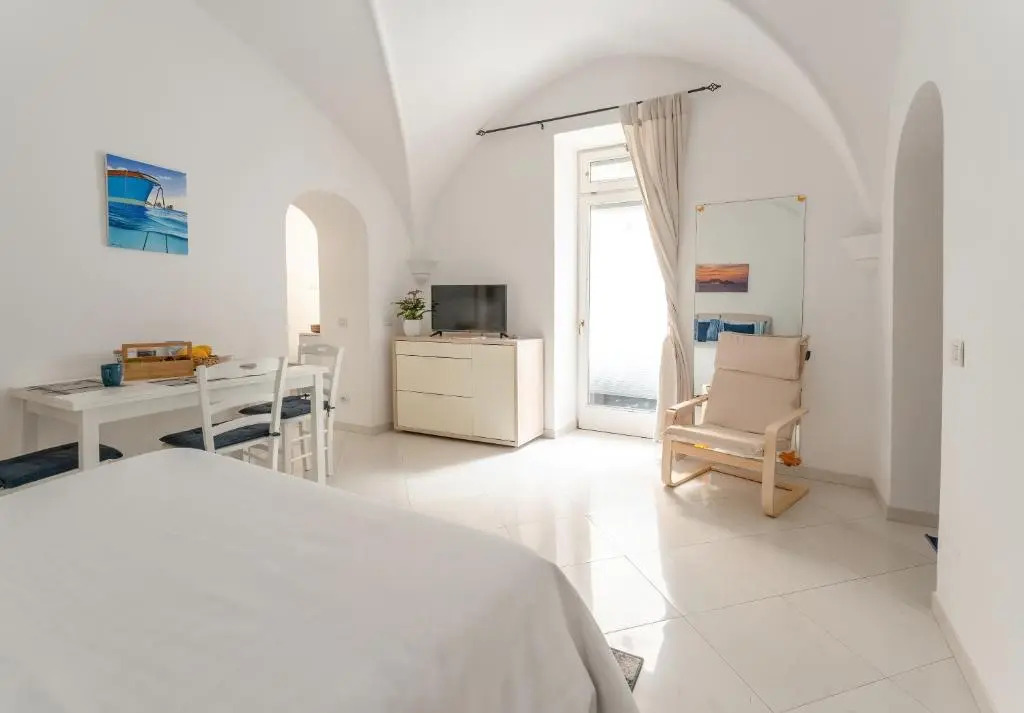 Suite Posterus 5