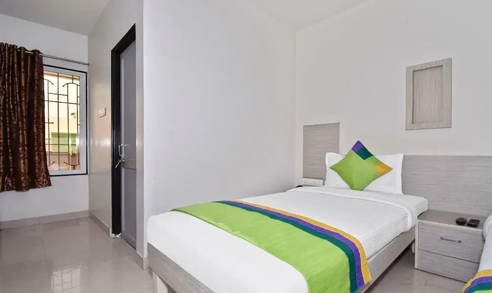 Hotel Shree Gayatri Annex by JK Rooms