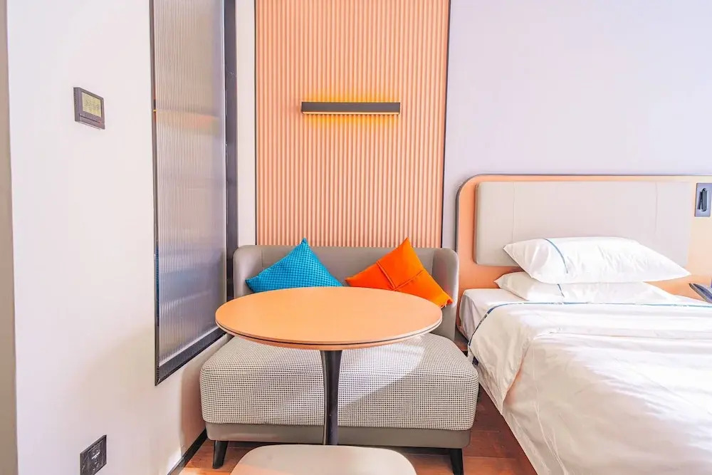 Home Inn Huayi Select Collection Hotel
