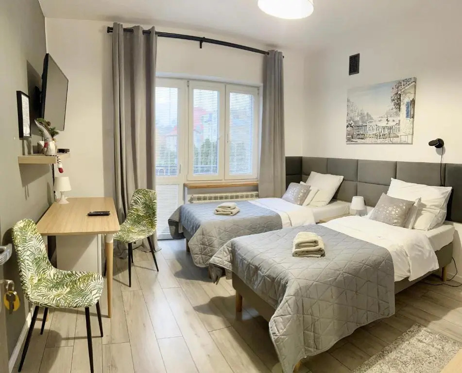 Pokoje i Apartamenty Willa Bielany