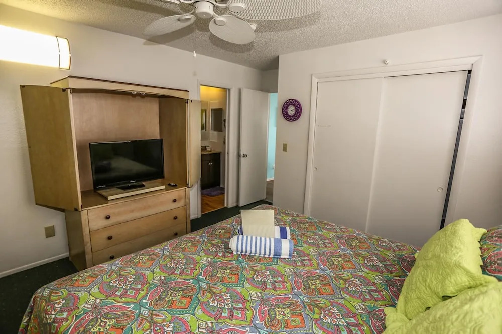 5583 Estero Villa 1 Deep Sea Dive