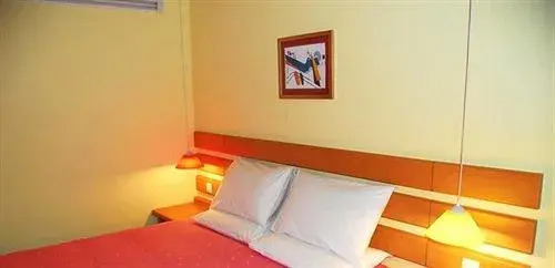 Home Inn Xianglujiao Rail Station - Dalian