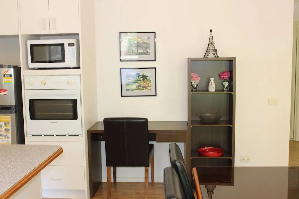Australian Home Away Ringwood at Bardia