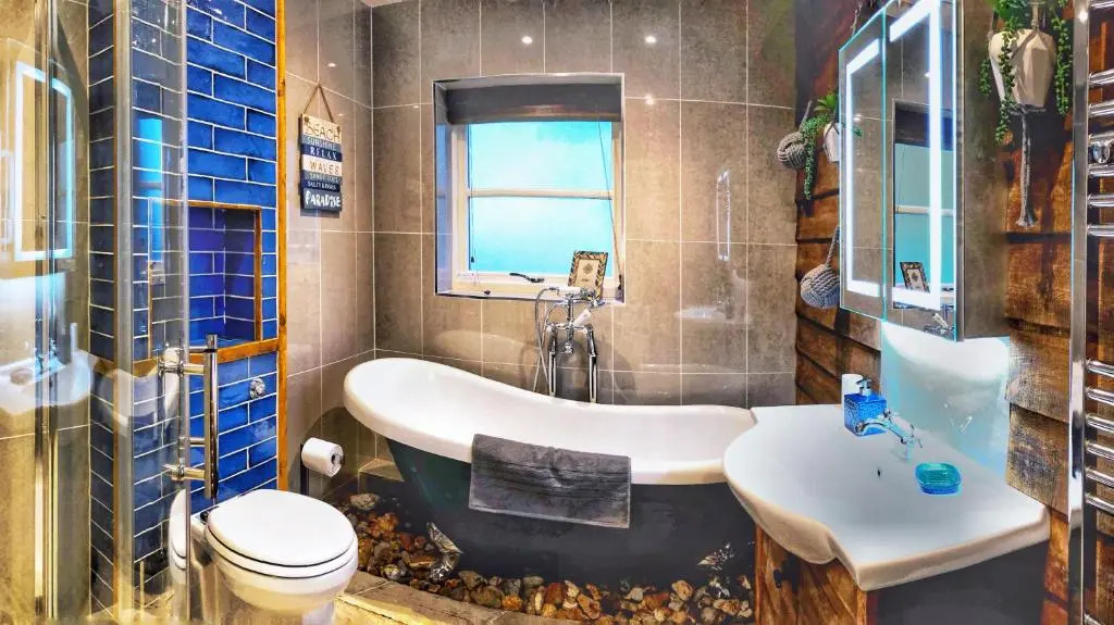 Daweswood Guest Suite - Luxury retreat with optional hot tub