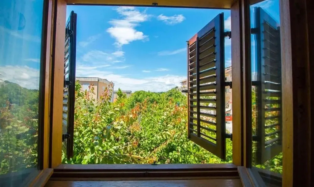 Apartment Mana