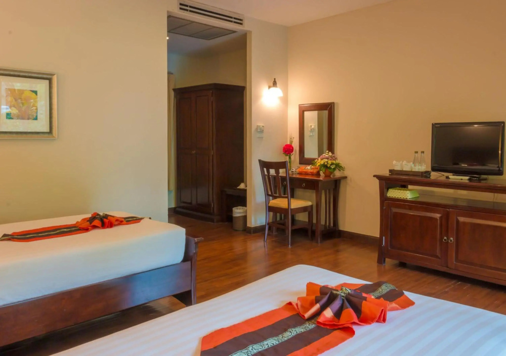 Phuwanalee Resort