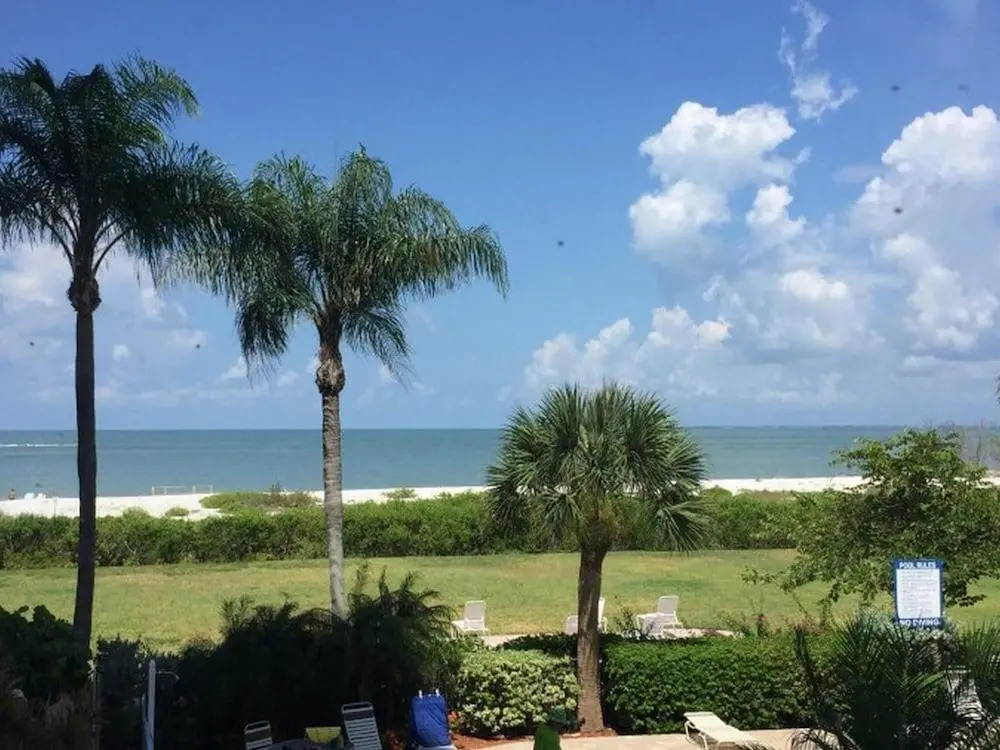Estero Beach And Tennis 806 B