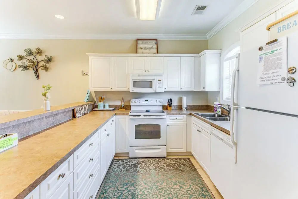 Relaxing Condo w/ Pool Near Beach & Casino