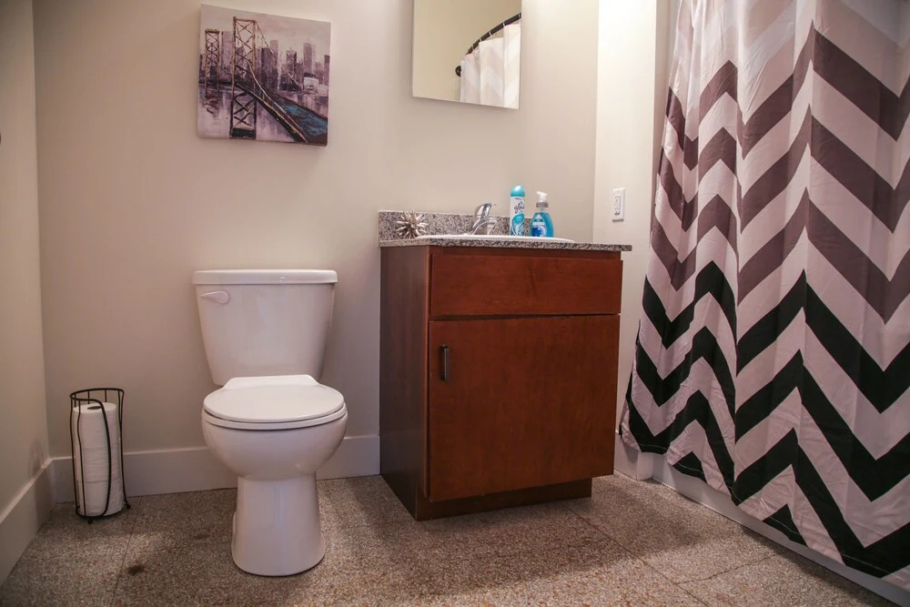 Bold Downtown 1BR Near Memorial Park