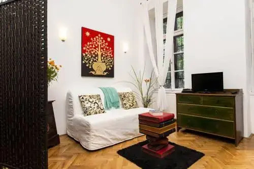 Tomkha Apartman