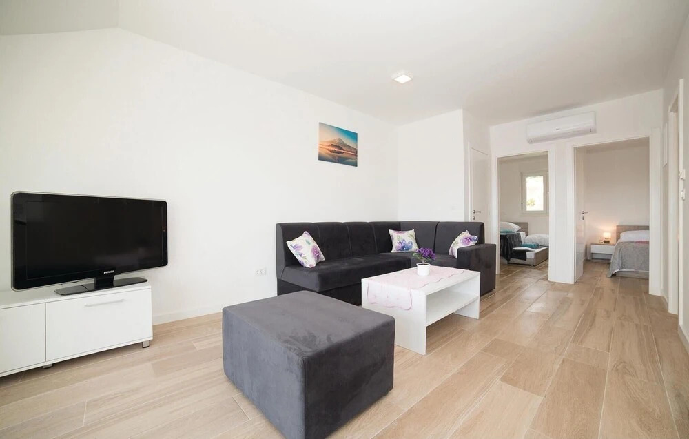 Nice Apartment in Trogir With 2 Bedrooms and Wifi