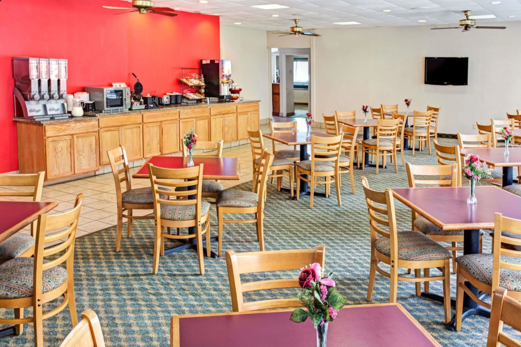 Ramada by Wyndham Walterboro