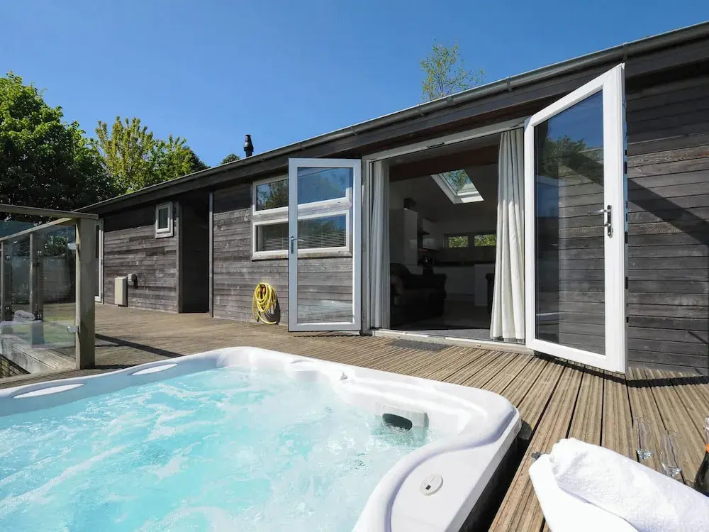 5 Meadow Retreat