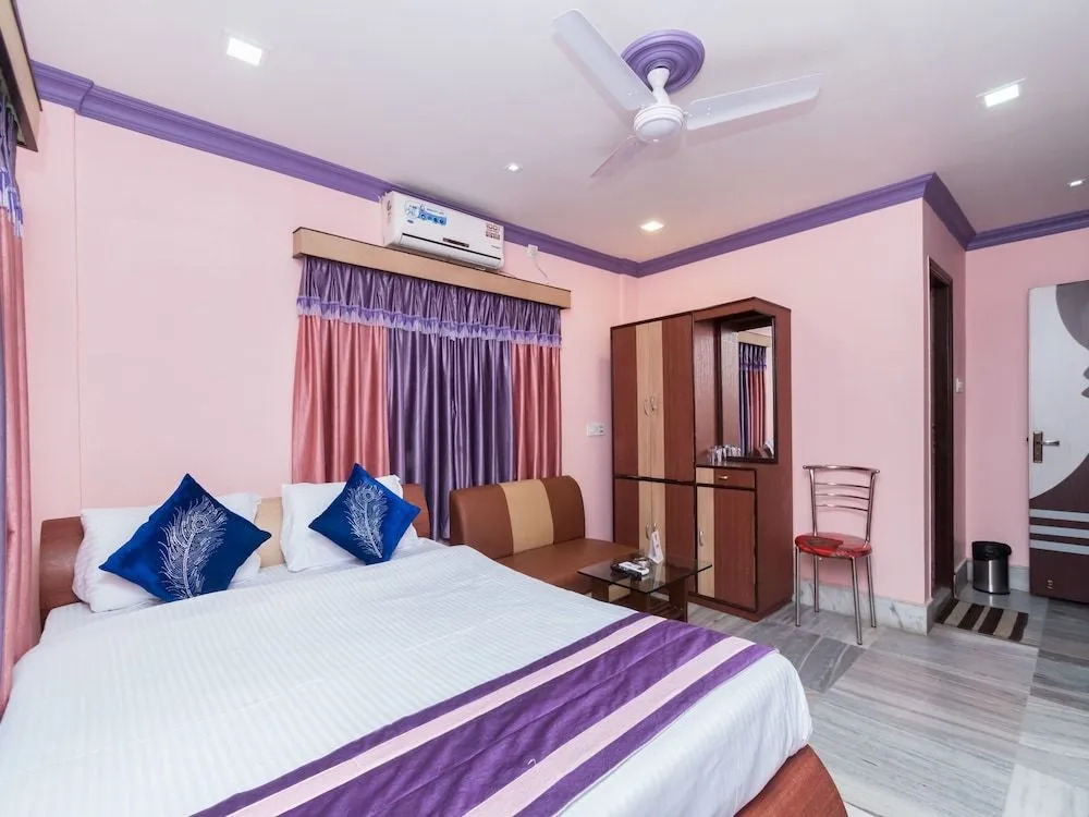 OYO Flagship 10079 Rainbow Guest House