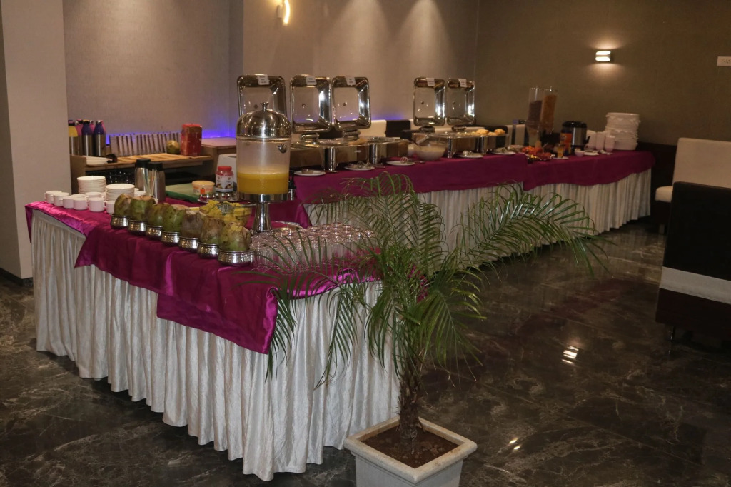 Hotel Orange International