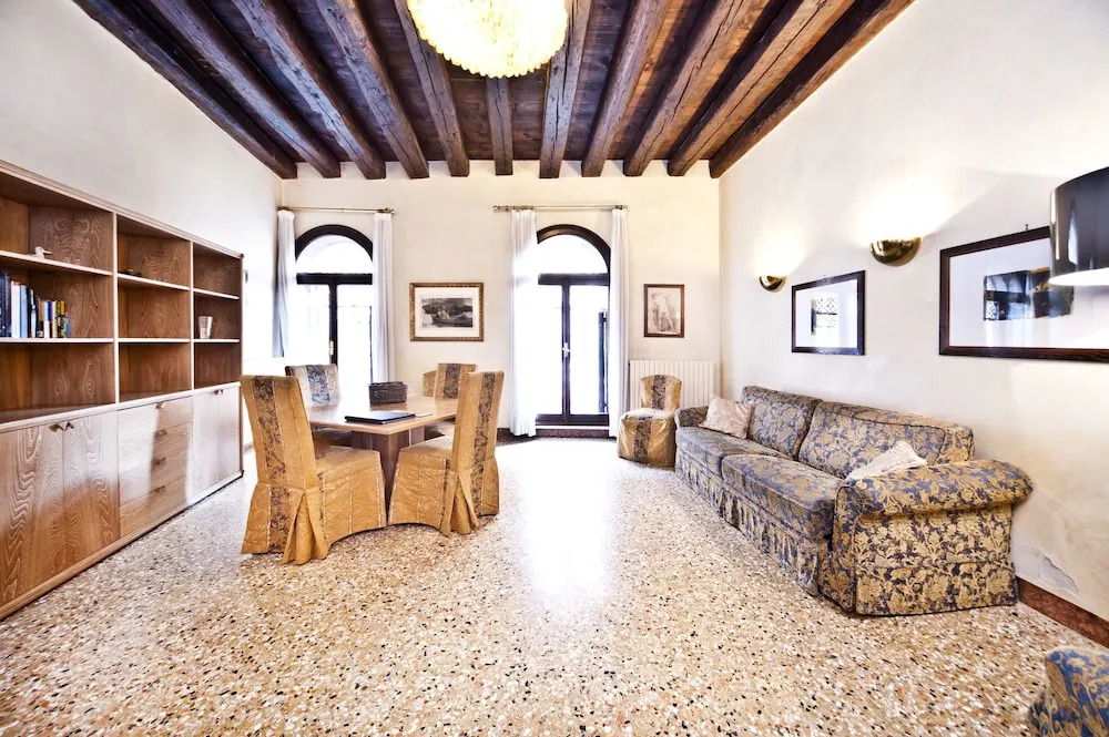 Casa Dei Pittori Venice Apartments