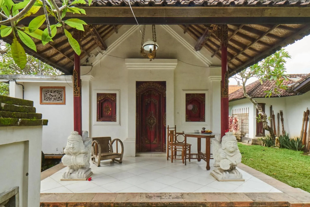 Rumah Paros & Gallery