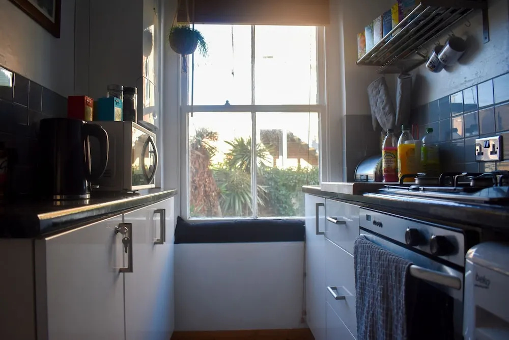 Trendy 1 Bedroom Kemptown Flat Near The Seafront
