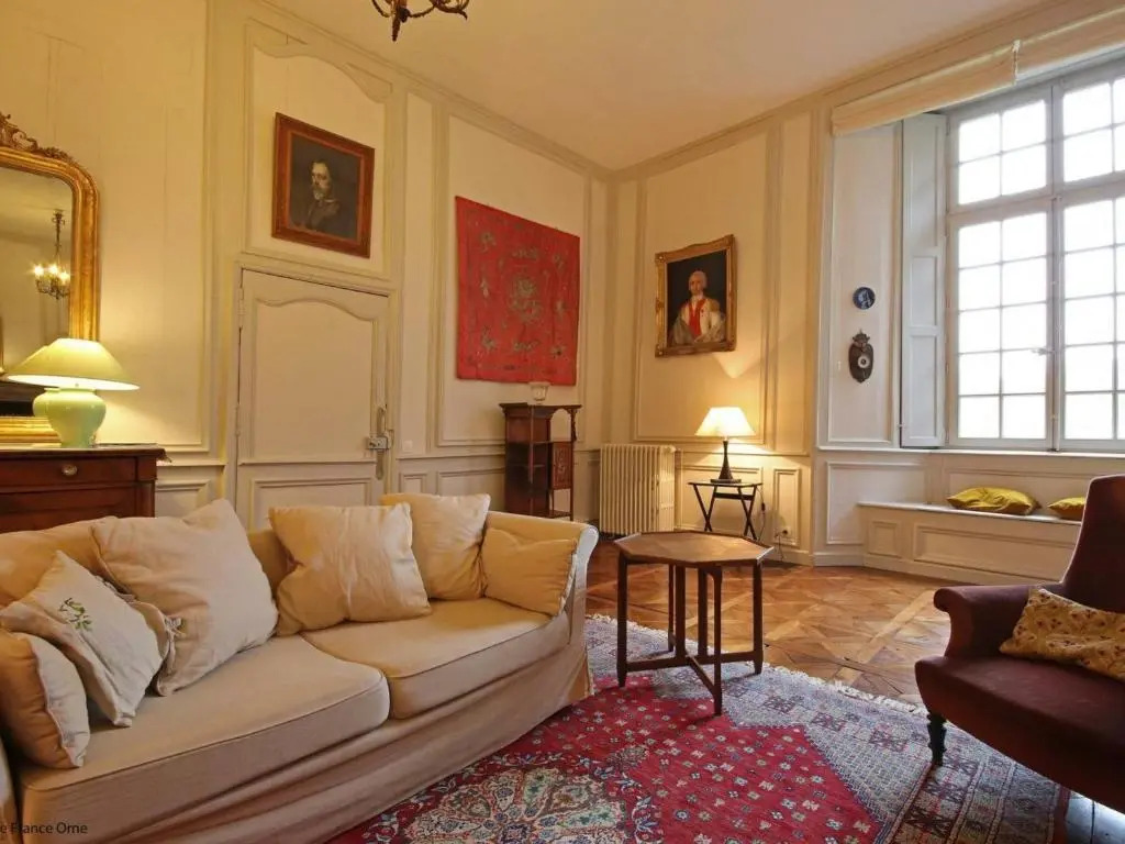 Demeure historique dans un château avec jardin et connexion WIFI - FR-1-497-13