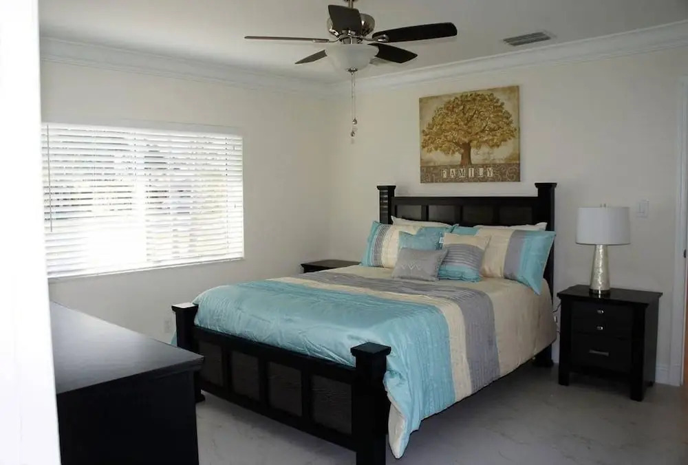 Beautiful Villa, Family Friendly, Access to Dock