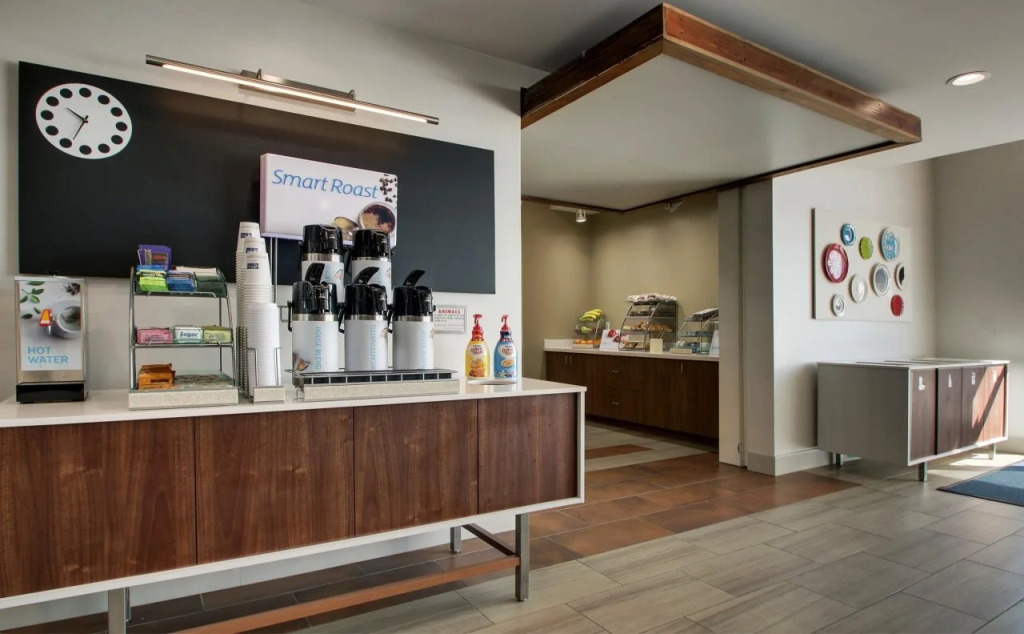 Holiday Inn Express & Suites - Mount Vernon by IHG