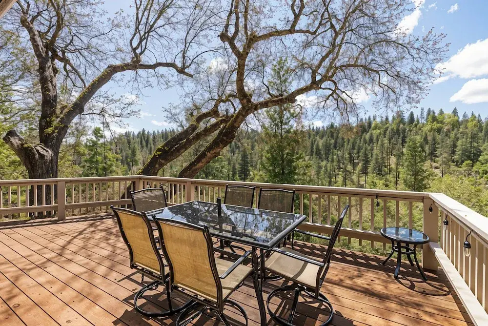 Three Wild Turkeys - Amazing Outdoor Spaces!  2 Decks! by Yosemite Region Resorts
