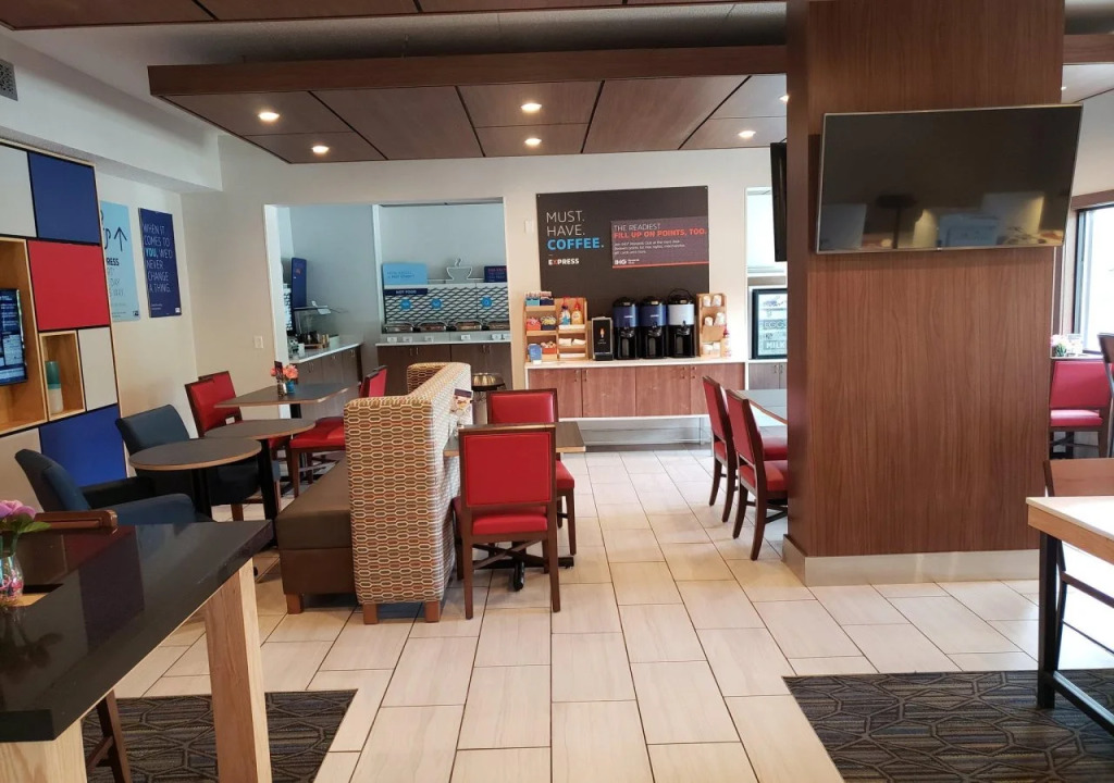 Holiday Inn Express Hotel Pittsburgh-North/Harmarville by IHG