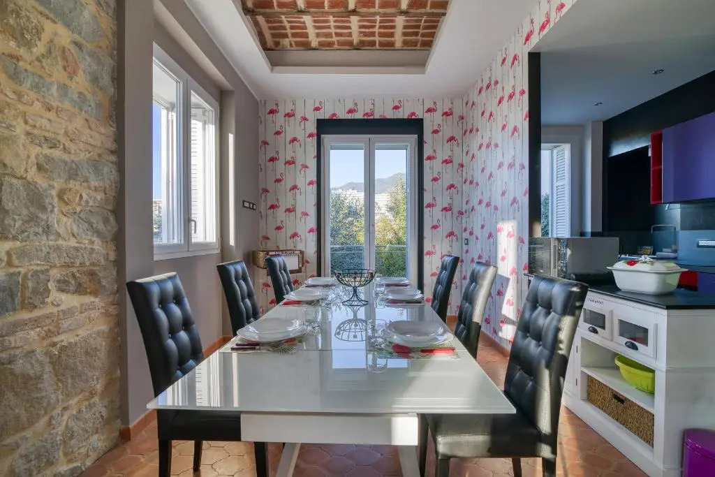 La Lincolnia - with Garden and Seaview - Happy Rentals