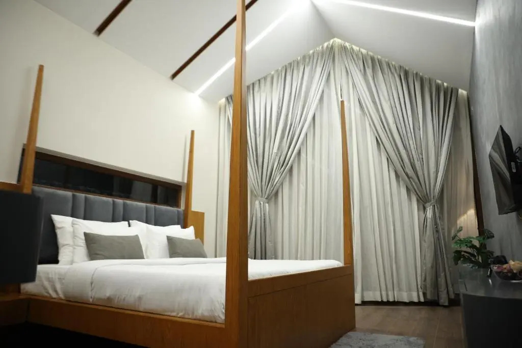 Hills and Hearts Luxury Villa