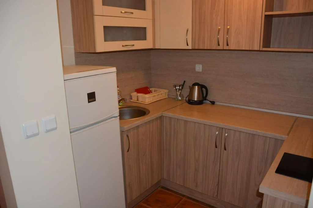 Golden House Apartments