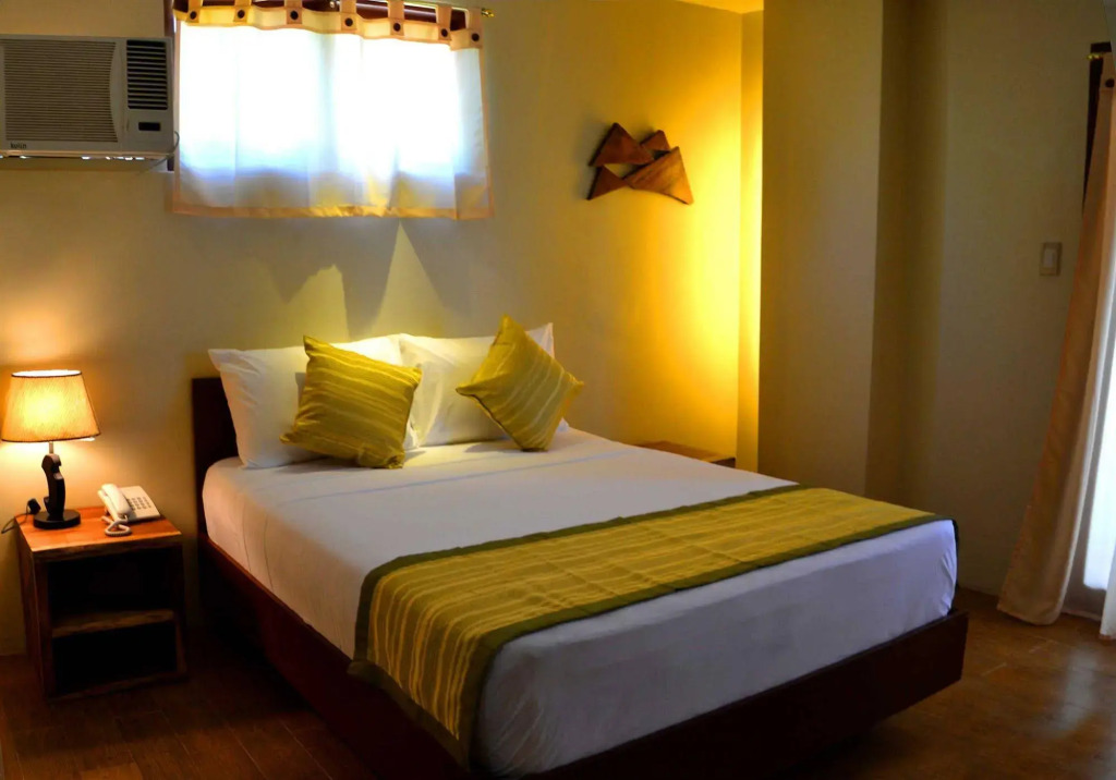 White Beach Suites Boracay
