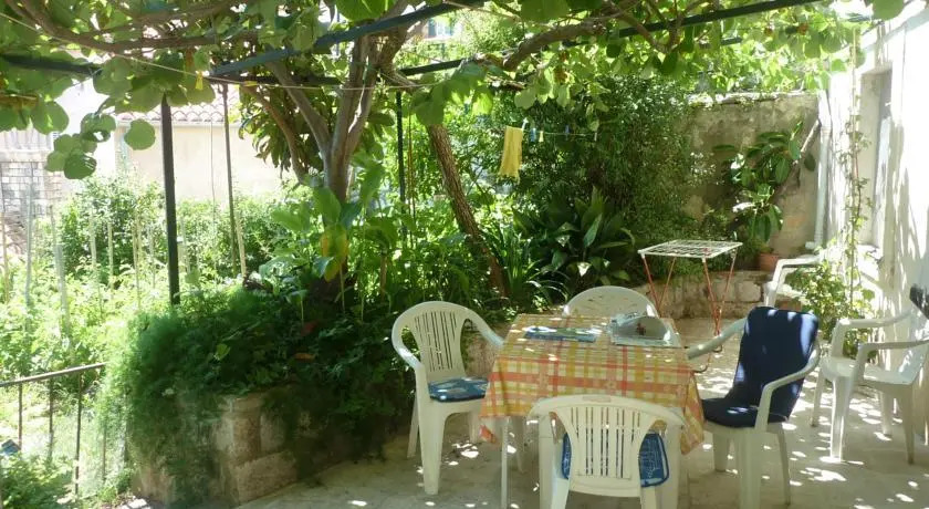 Rooms Ljubo