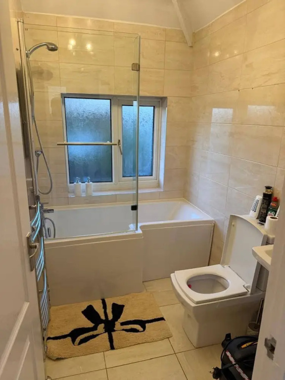 A Stunning 3 Bedroom Luxury Holiday Home