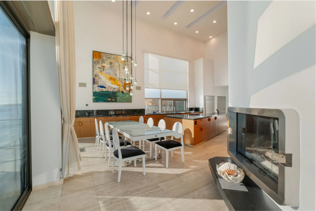 Malibu Glass Estate in Malibu, Malibu