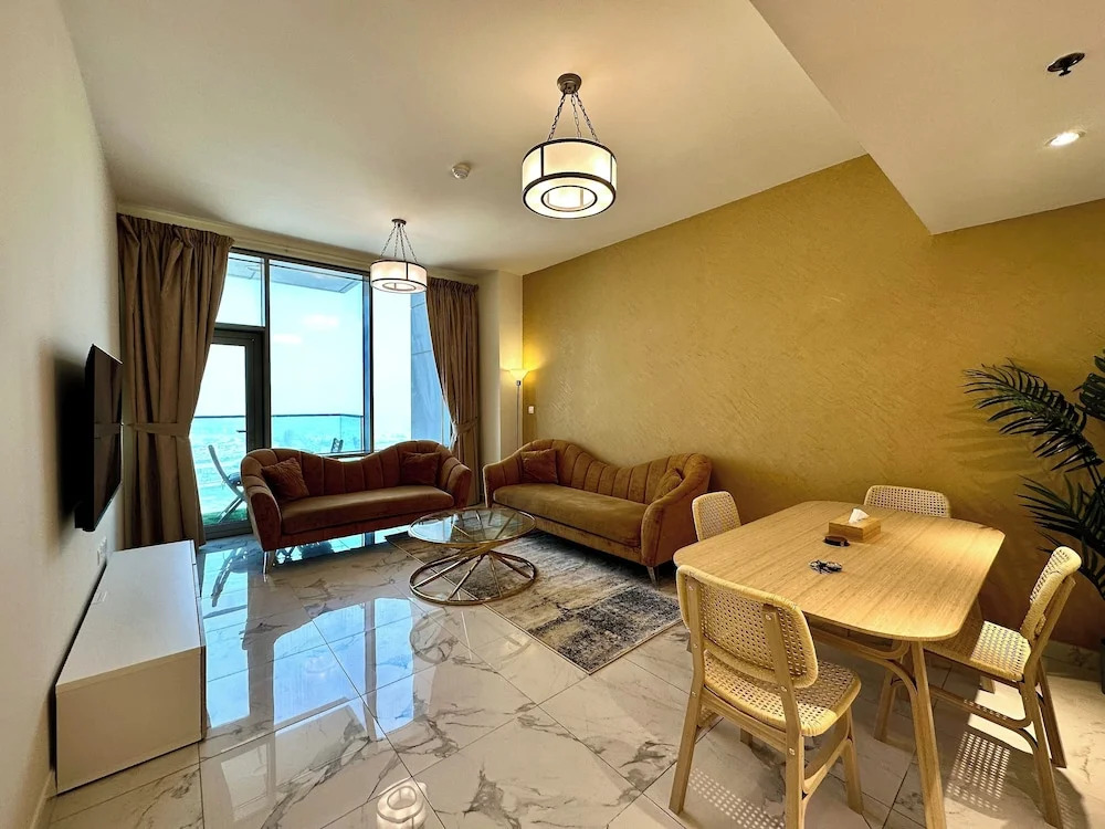 Lux BnB I Amna Tower I Sky Line Views