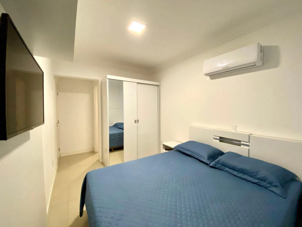 Confortável Apartamento em Condomínio com Piscina