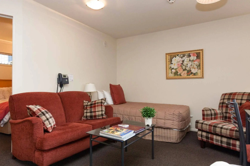 Lorenzo Motor Lodge