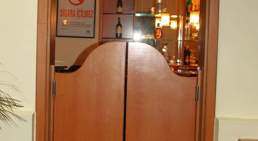 Kasmir Hotel