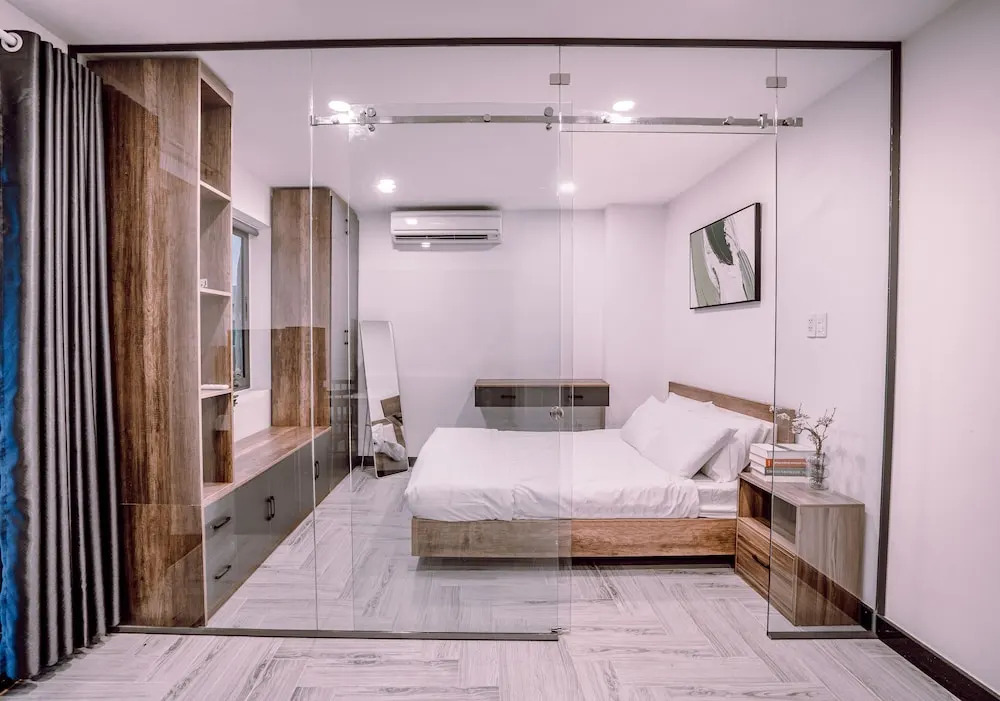Mint Hotel