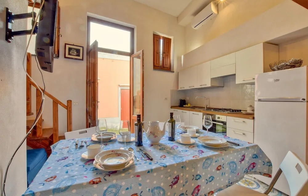 Stunning Home in Lipari With Wifi and 1 Bedrooms