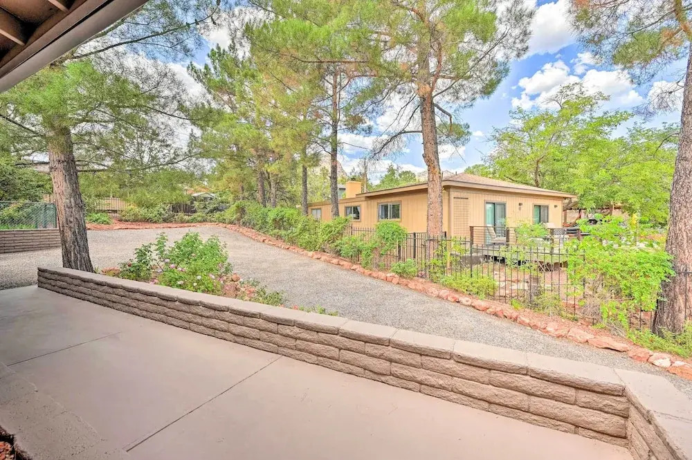 Patio & Panoramic Desert Views: Sedona Getaway!