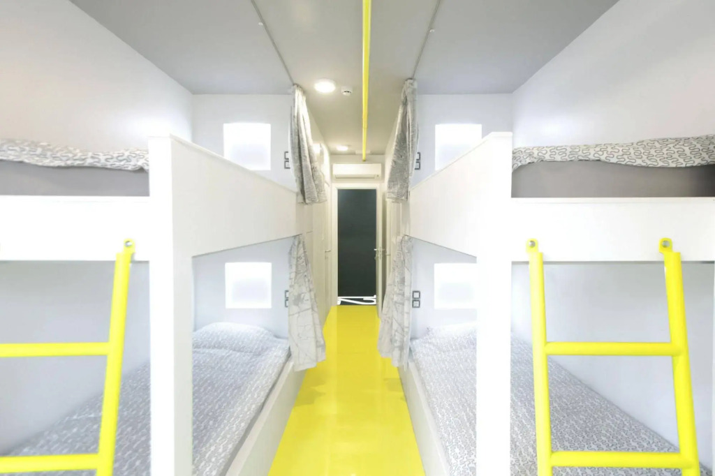 Hostel 63