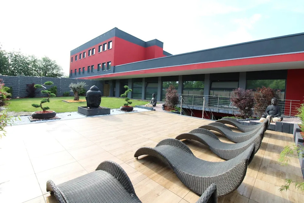 VitaLounge Sports & Spa Hotel